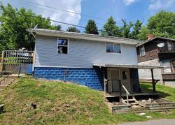 View Ave, Fairmont - WV