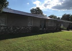 Pinewood Cir, Saint Albans - WV