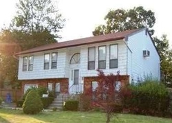 Montgomery Ave, West Babylon - NY