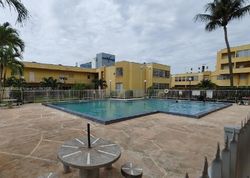 W 44th Pl Apt 308, Hialeah - FL