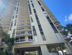 E Country Club Dr Apt 302, Miami - FL