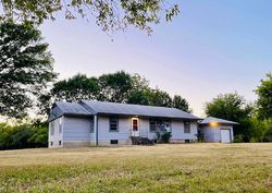 N Meridian Rd, Newton - KS