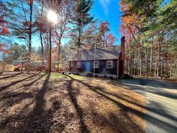 Greenleaf Dr, Hampden - MA