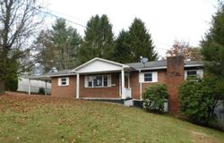 Mcberry St, Beckley - WV