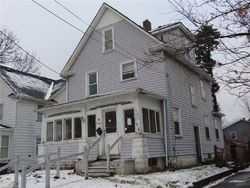 W Chestnut St, East Rochester - NY
