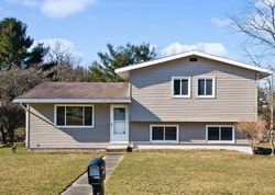 Londonderry Ln, Owego - NY