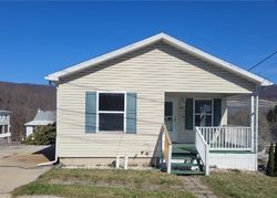 W Ruddle St, Coaldale - PA