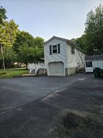 Brookside Dr, Uxbridge - MA