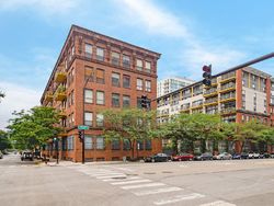 S Indiana Ave Apt 217, Chicago - IL