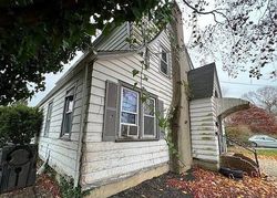 Oneill Ave, Bay Shore - NY