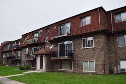 Dearlove Rd Apt 6, Glenview - IL