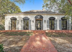 Carolwood Dr, Jackson - MS