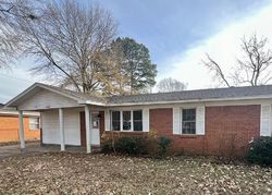 Dealyn St, Lake City - AR