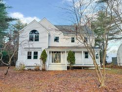 Parkway Ln, Marion - MA