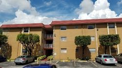 Palm Ave Apt 123, Hialeah - FL