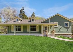 Fairview Ln, Mound - MN