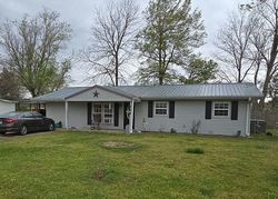 W Sue Dr, Malden - MO