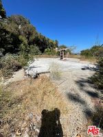 La Presa Dr, Los Angeles - CA