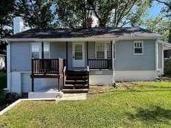 E 6th St, Willow Springs - MO