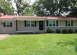 8th Ave E, Ardmore - AL
