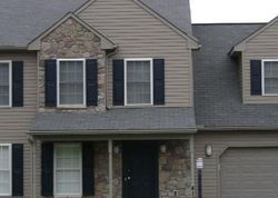 N Burberry Ln, Mount Wolf - PA