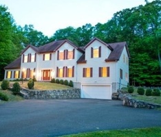 Mallory Hill Rd, Ridgefield - CT