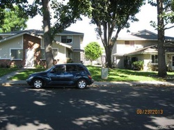 Knollwood Ave, La Verne - CA