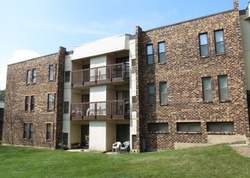 Country Club Dr Apt 15, Woodridge - IL