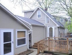 N Hager Ave, Barrington - IL
