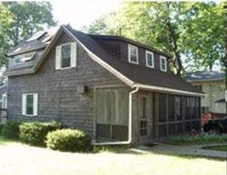Pleasant St, Stoneham - MA