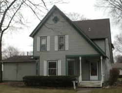 N Locust St, Momence - IL
