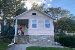 Entrance Way, Mahopac - NY