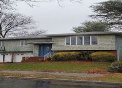 Broadfield Pl, Glen Cove - NY