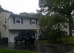 Mount Mckinley Ave, Farmingville - NY