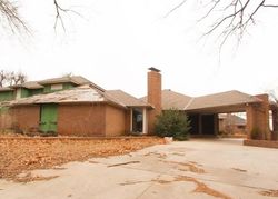 N Lakeview Manor Dr, Bethany - OK