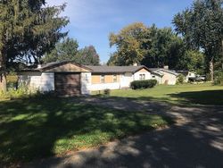 N Lakeshore Dr, Lawrence - MI