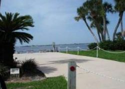 Pier Ln, Melbourne Beach - FL