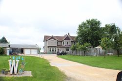 N Bluff St, Albany - IL