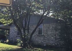 N Locust St, Newark - AR