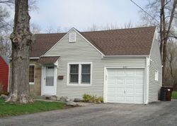 W Crystal Lake Ave, Crystal Lake - IL