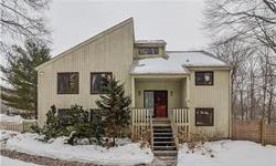 Lounsbury Dr, Baldwin Place - NY