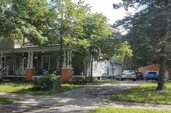 E Sherman St, Holly - MI