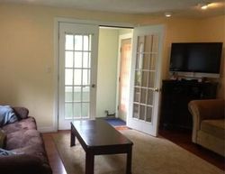 Middlesex St Apt 4, North Chelmsford - MA