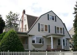 Circuit Rd, New Rochelle - NY