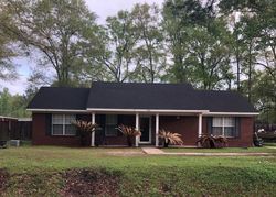 Bell Dr, Axis - AL