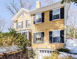 Waltham St, West Newton - MA