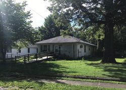 E Main St, Thayer - IL