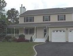 Evergreen Dr, Manorville - NY