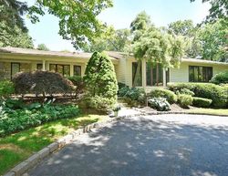 Claverton Ct, Melville - NY