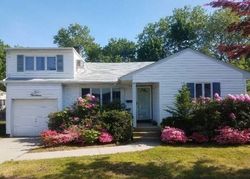 Gainsboro Ln, Syosset - NY